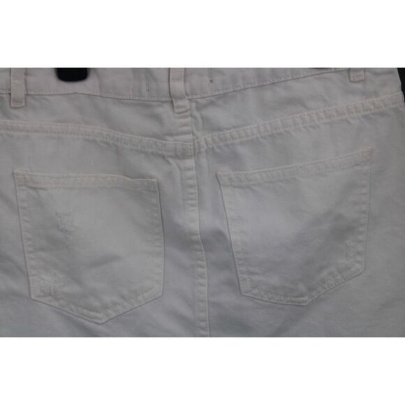Free People Women's White Out of Ordinary Distressed Denim Mini Skirt Size 2 NWT - Picture 7 of 11